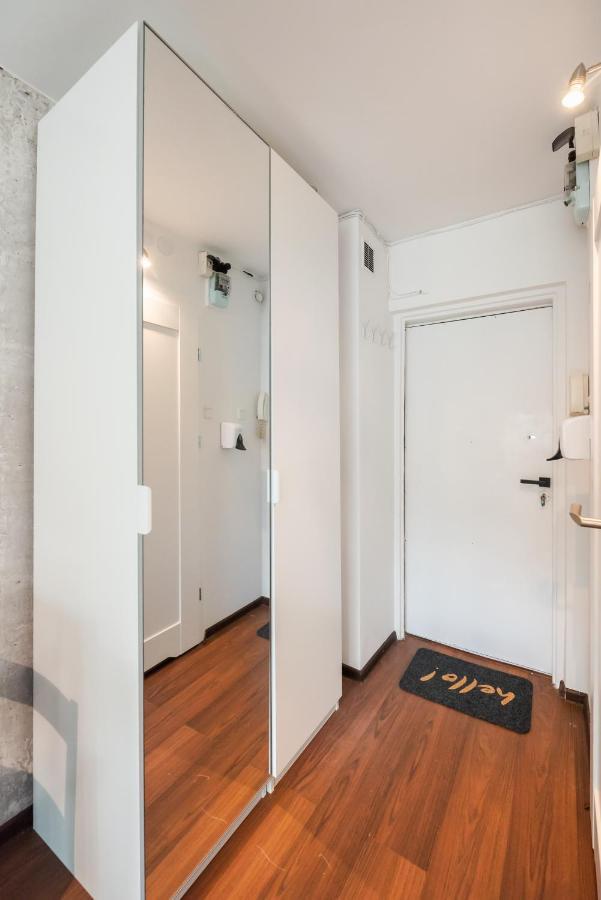 Ochota Funky Studio Apartment Varşovia Exterior foto